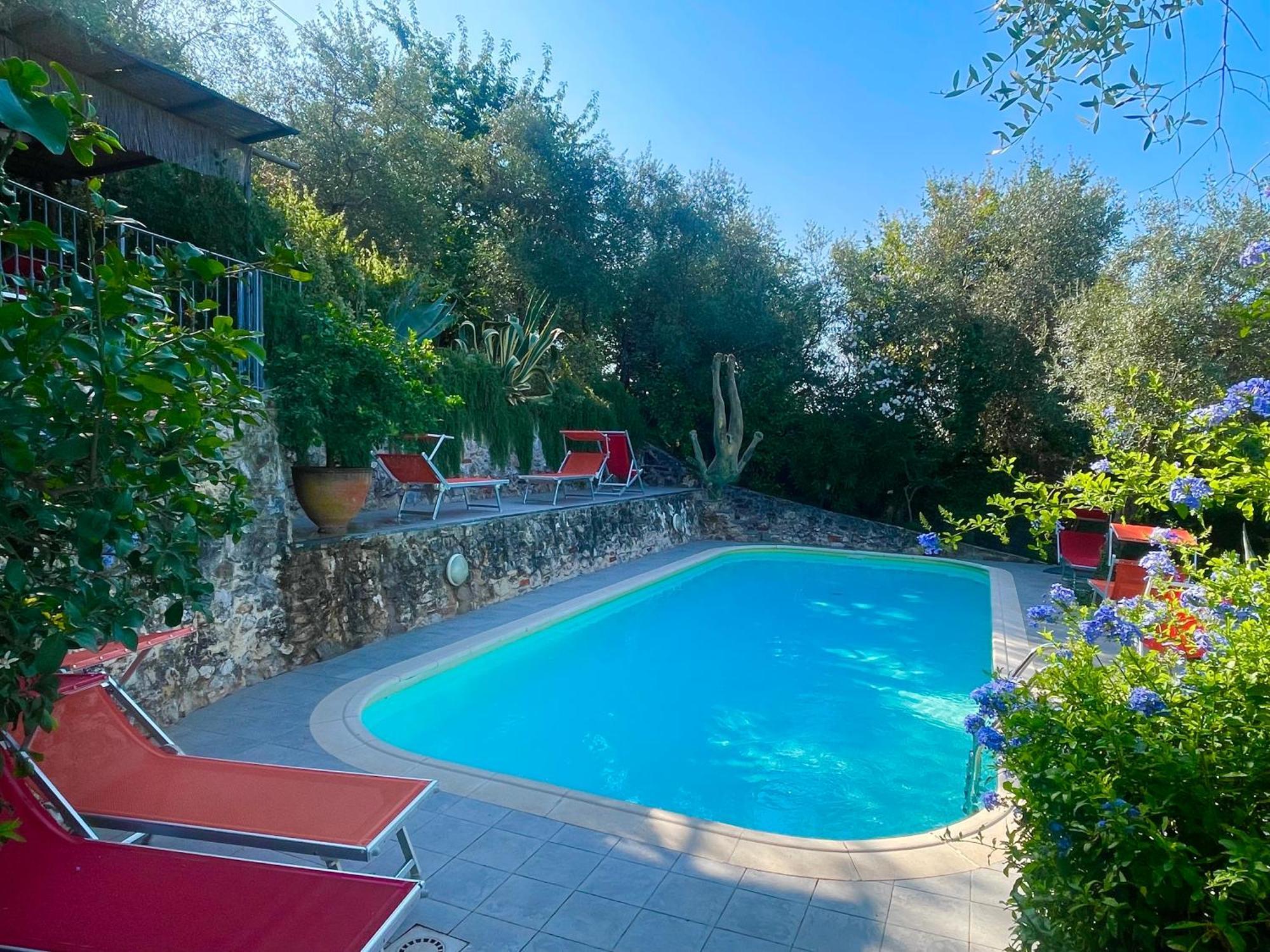 Casa Del Sole Bed and Breakfast Camaiore Exteriör bild
