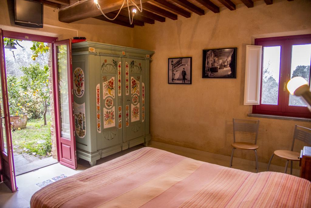Casa Del Sole Bed and Breakfast Camaiore Exteriör bild